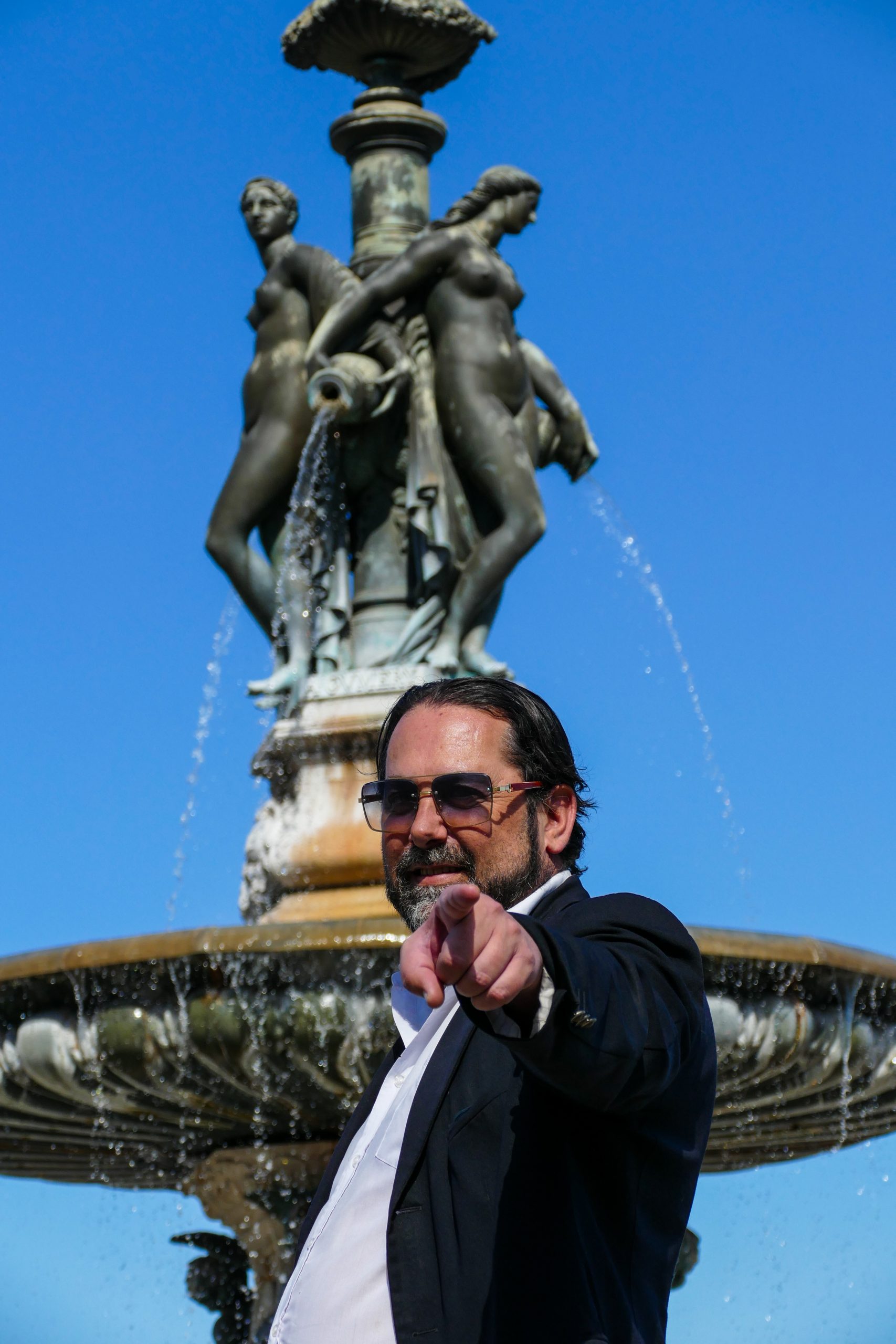 Portrait en extérieur par AntoStudioFr, photographe portrait à Tours