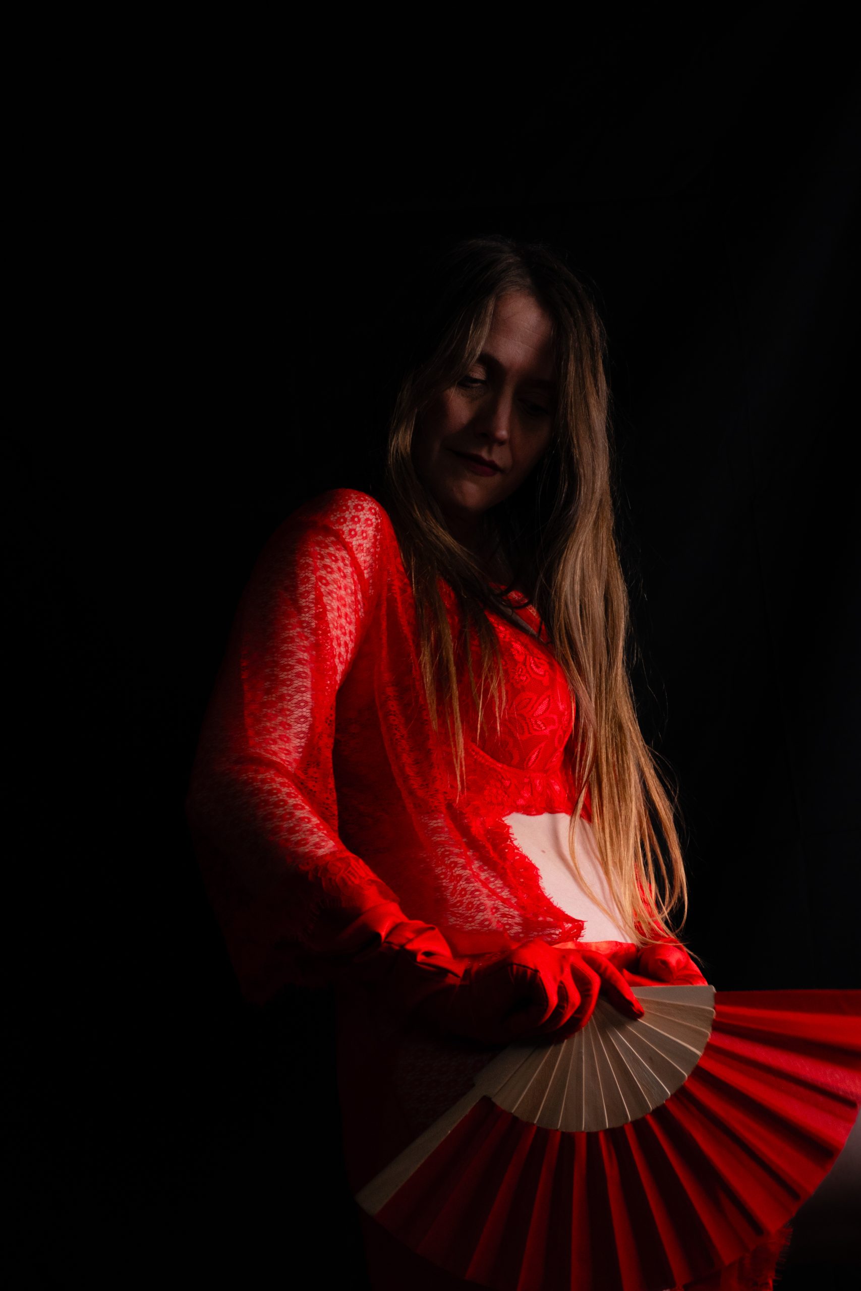 Photographie éditoriale Rouge par AntoStudioFr en Touraine